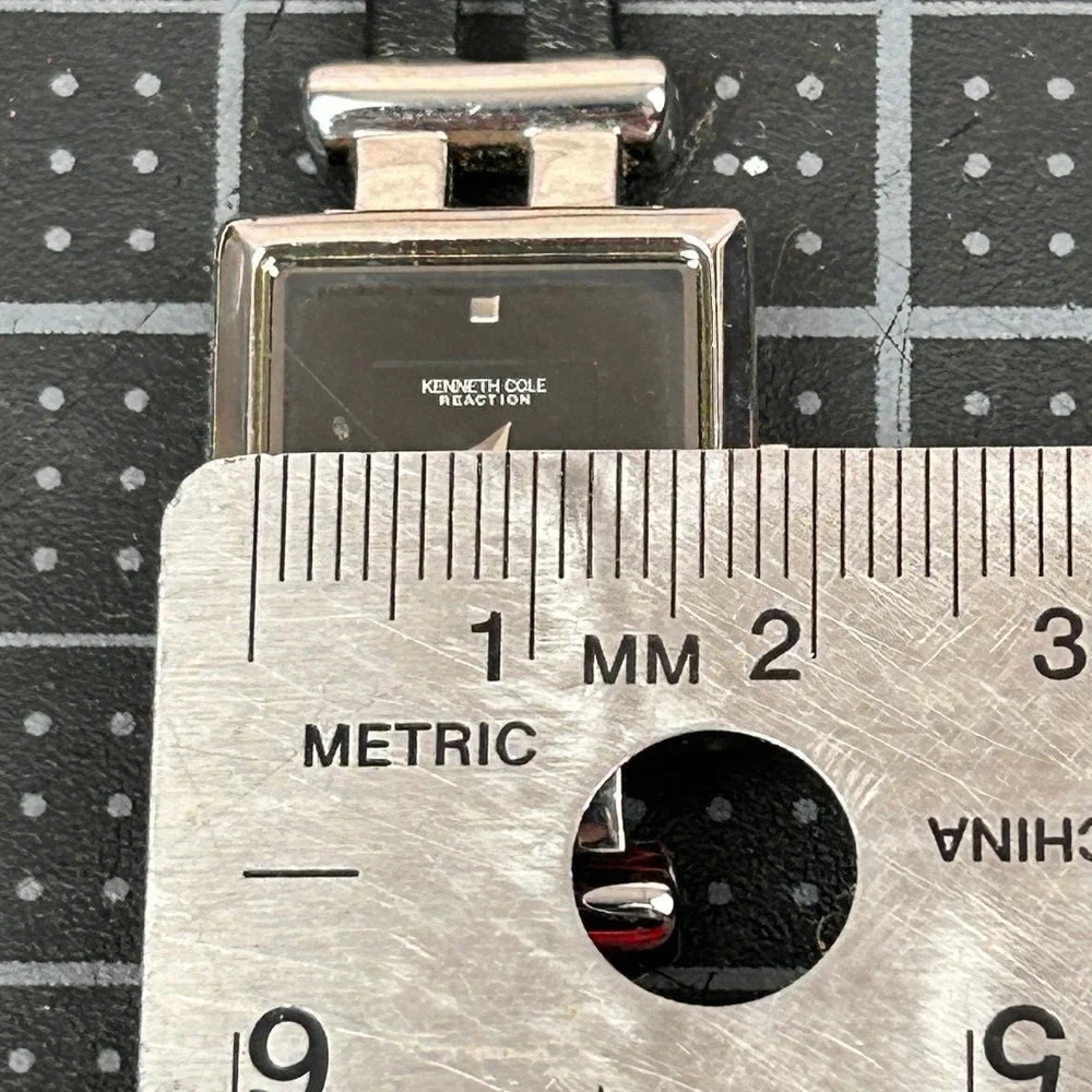 Kenneth Cole Reaction Womens Watch KC2414 S301-06 Black Square Dial Tested‎